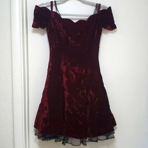 Vintage Roberta Red crushed velvet dress size Small 5/6 burgundy